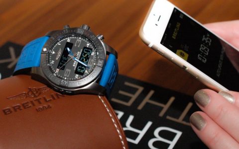 女士佩戴男士手表時會發生什么