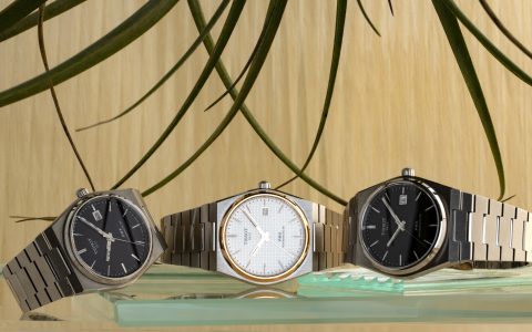 點/對位帶集成手鏈的手表是非常具體的東西