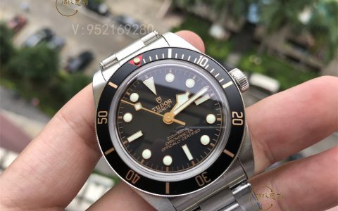 ZF廠帝舵碧灣M79030N手表做工怎么樣,對比正品如何