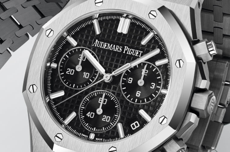 愛彼皇家橡樹和江詩丹頓Overseas高級(jí)不銹鋼計(jì)時(shí)表比較