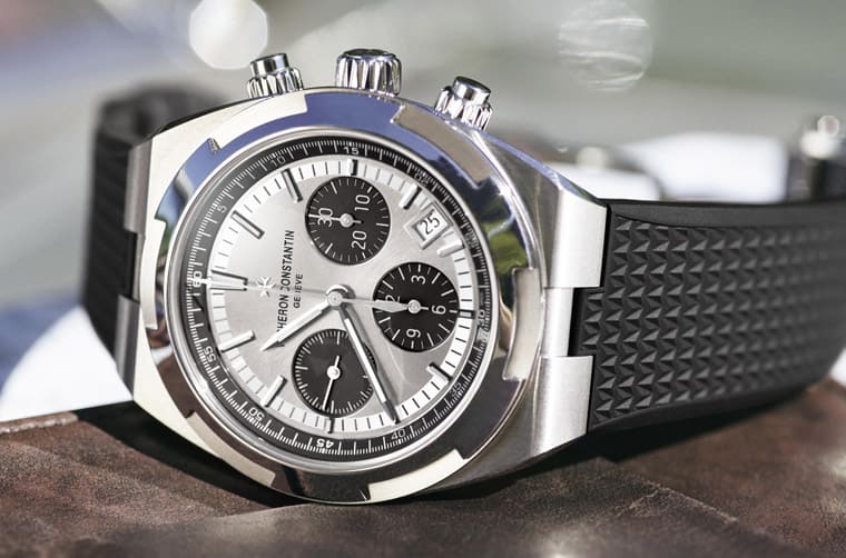 愛彼皇家橡樹和江詩丹頓Overseas高級(jí)不銹鋼計(jì)時(shí)表比較