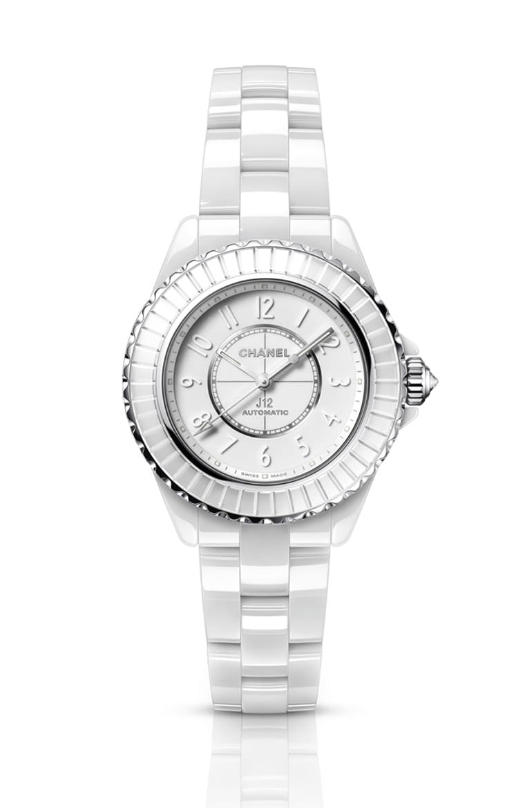 香奈兒J12系列引領陶瓷美學新風潮盤點近年重要話題大作