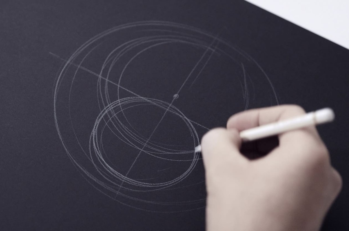 [2023夢幻表賞析]香奈兒J12鉆石陀飛輪備受收藏家青睞三大亮點(diǎn)